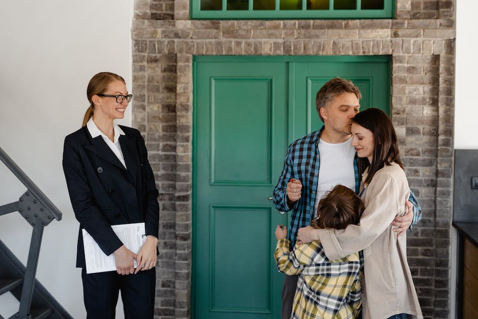 Image depicting a property manager conducting tenant screening activities